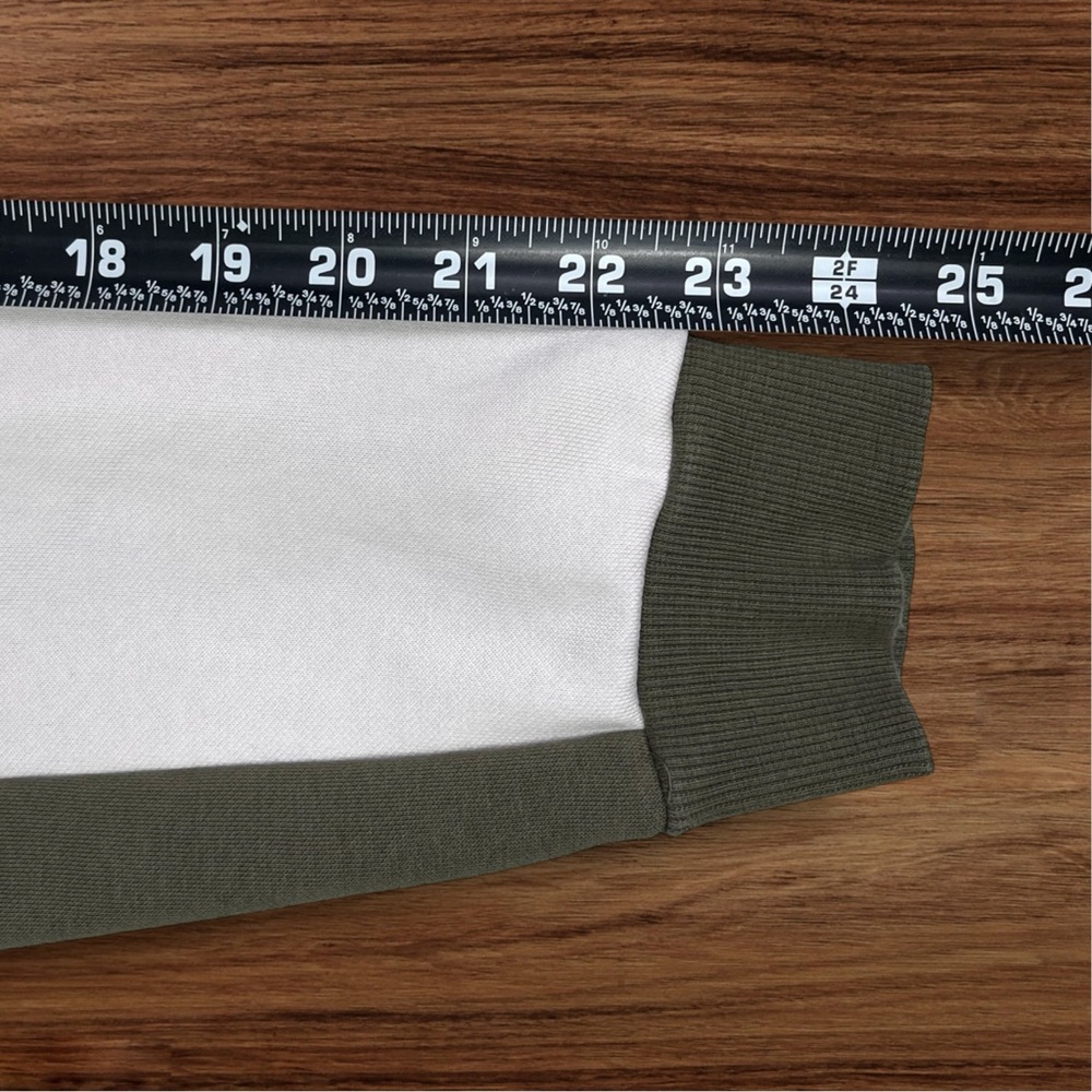 Puma Green and White Pullover Hoodie. Size Medium - Picture 6 of 9